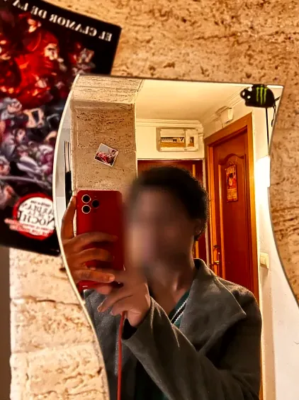 Dilara, 23