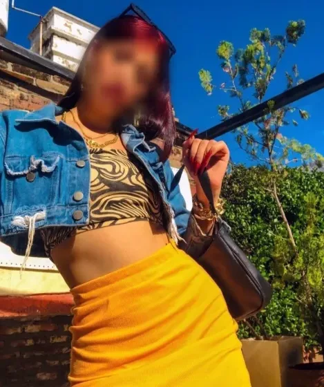 Elif, 21