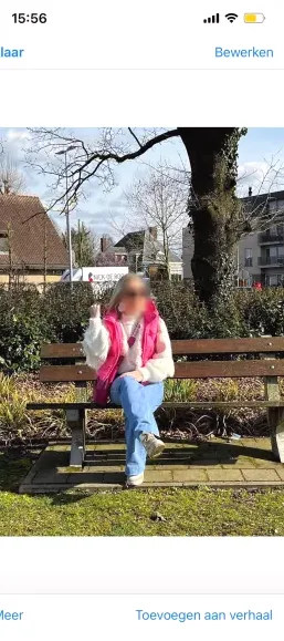 Manon, 26