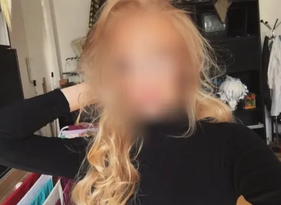 Naomi, 21
