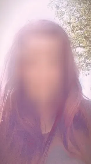 Nour, 29